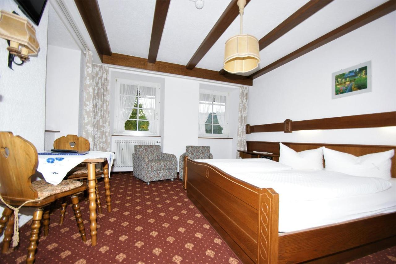 Hotel Zur Traube Schwarzwaldhotel & Restaurant Am Titisee 3*